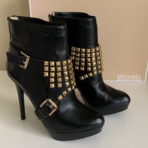 NEW Michael Kors Rock n Roll bootie w/ removable gold studded harness 8.5